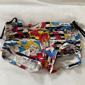 Yogabela comic print 1 Medium hot yoga shorts